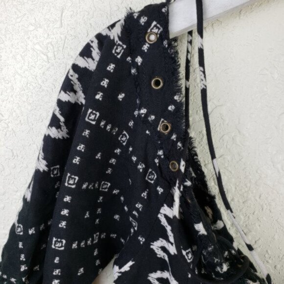 TULAROSA Revolve Tionesta Laced Dress Black/White Off Shoulders Viscose size XS - Picture 12 of 16